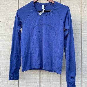 Lululemon athletic top